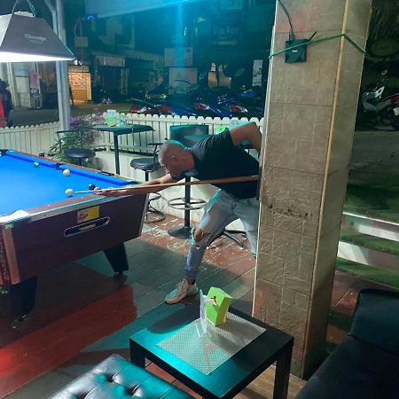 Green Mango Guesthouse Patong Екстериор снимка